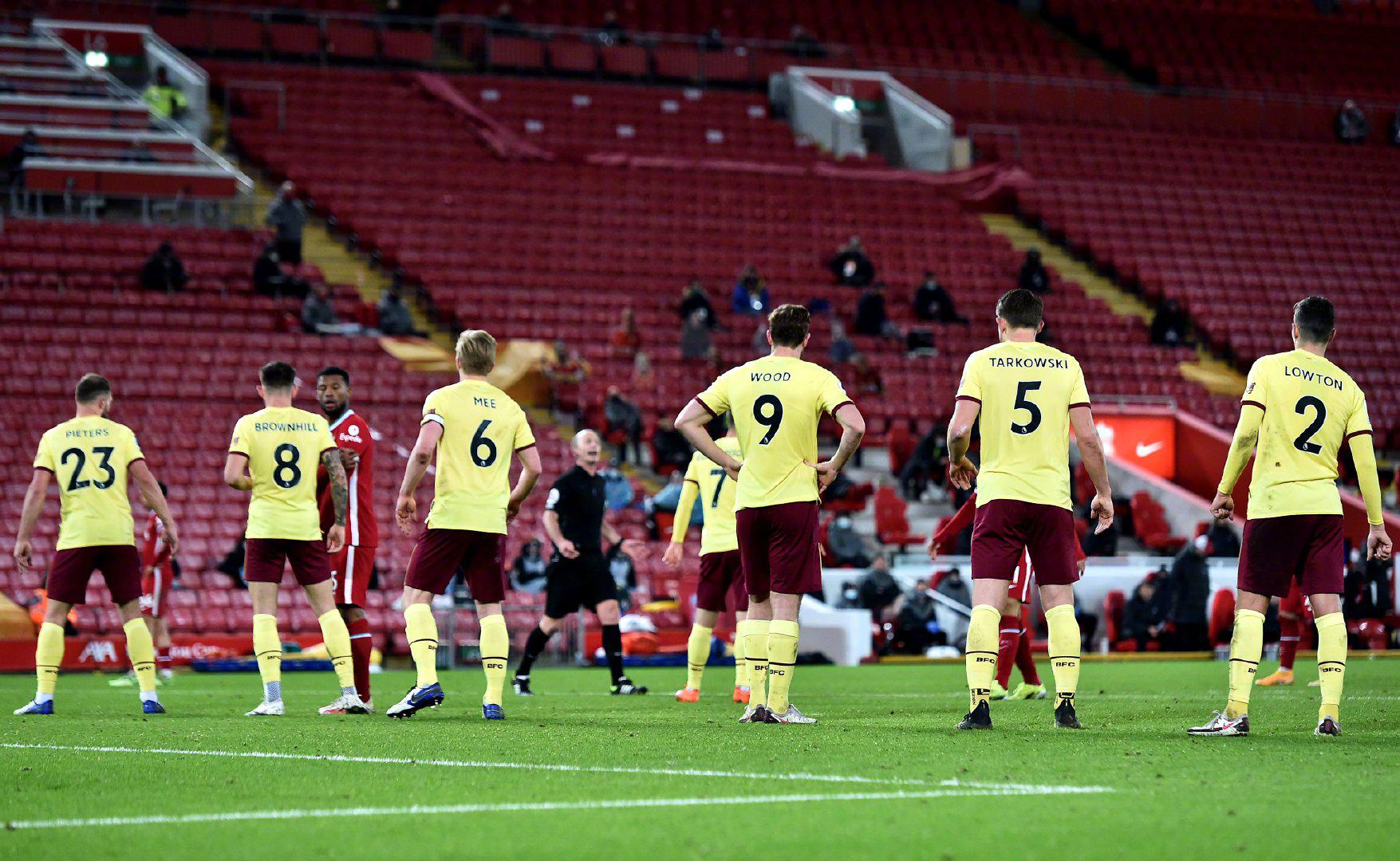 并在关键时 并在关键时